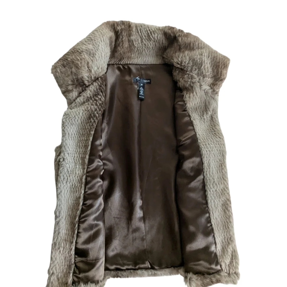 AQUA Faux Fur Vest Size XS pre owned - Picture 7 of 8